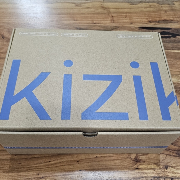 Kizik Monaco Women's Black and White Sneakers - Picture 3 of 8